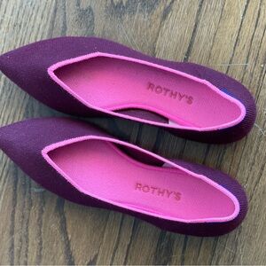 Rothy’s Pointe Flat in Merino Wool - Burgundy with magenta outlines